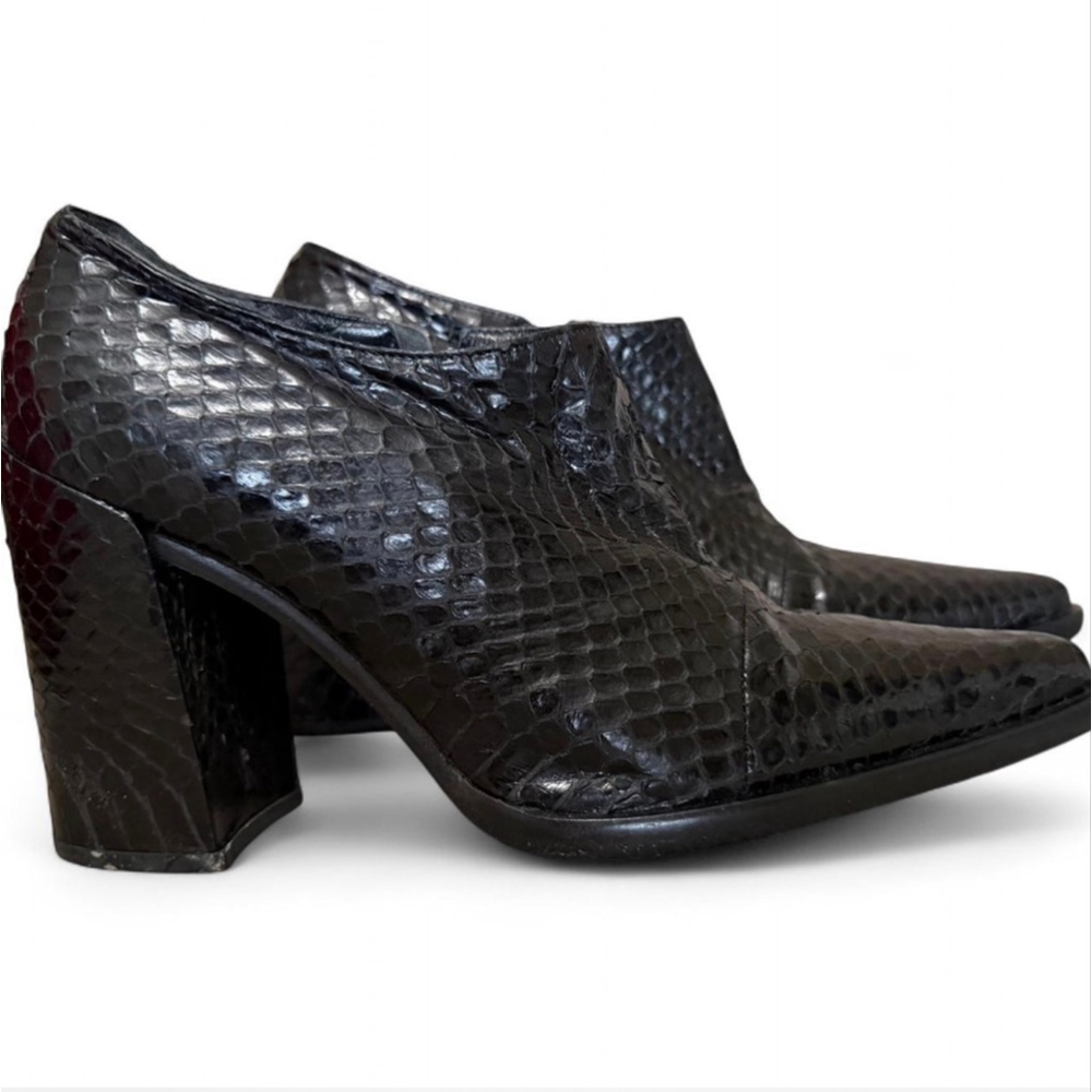 Women's Nordstrom Black Snake Print Ankle Boots & Booties Size 38